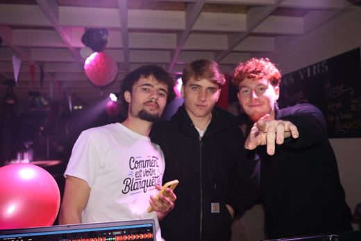 French Party O'Campus à Ô'Glyphe Figeac — photo 34